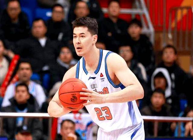 乐鱼体育官方网站-成都蓉城与柔佛新山激战